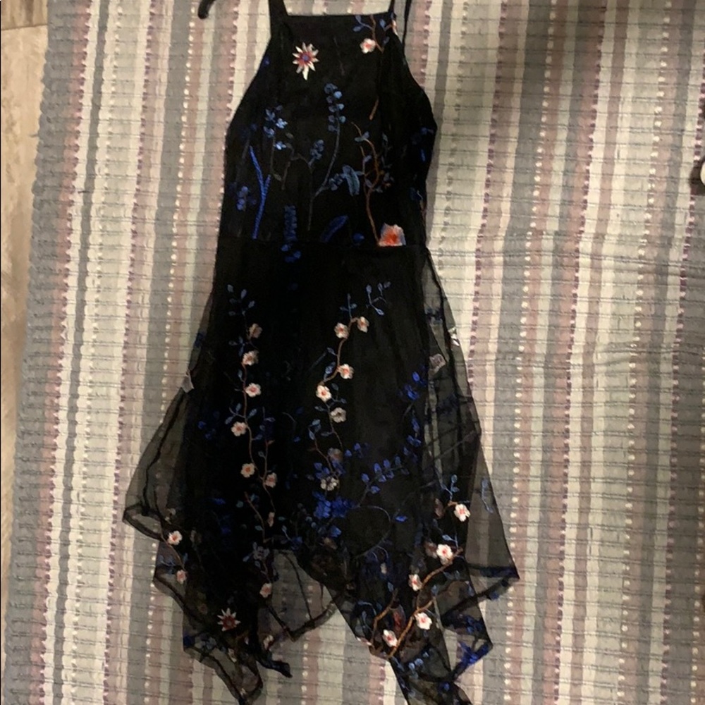 Girls flowy flower dress
